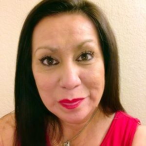 Meet your Posher, Eva